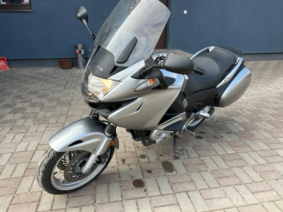 Honda NT