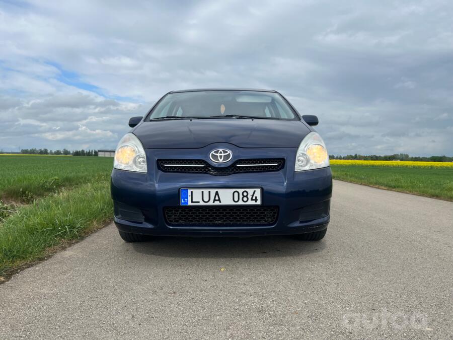 Toyota Corolla Verso 1 generation [restyling] -2 generation