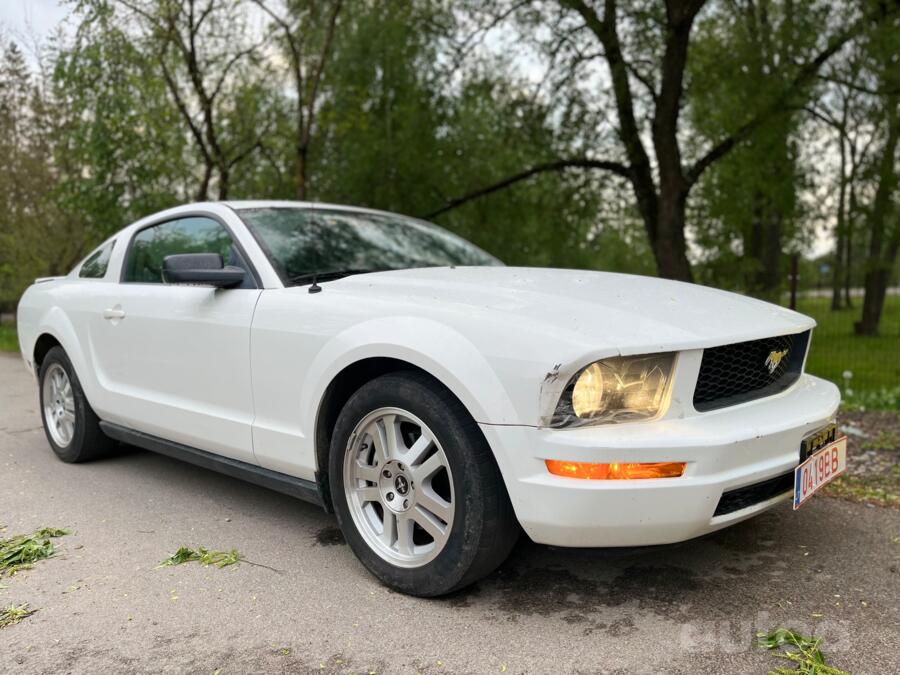 Ford Mustang 5 generation Coupe