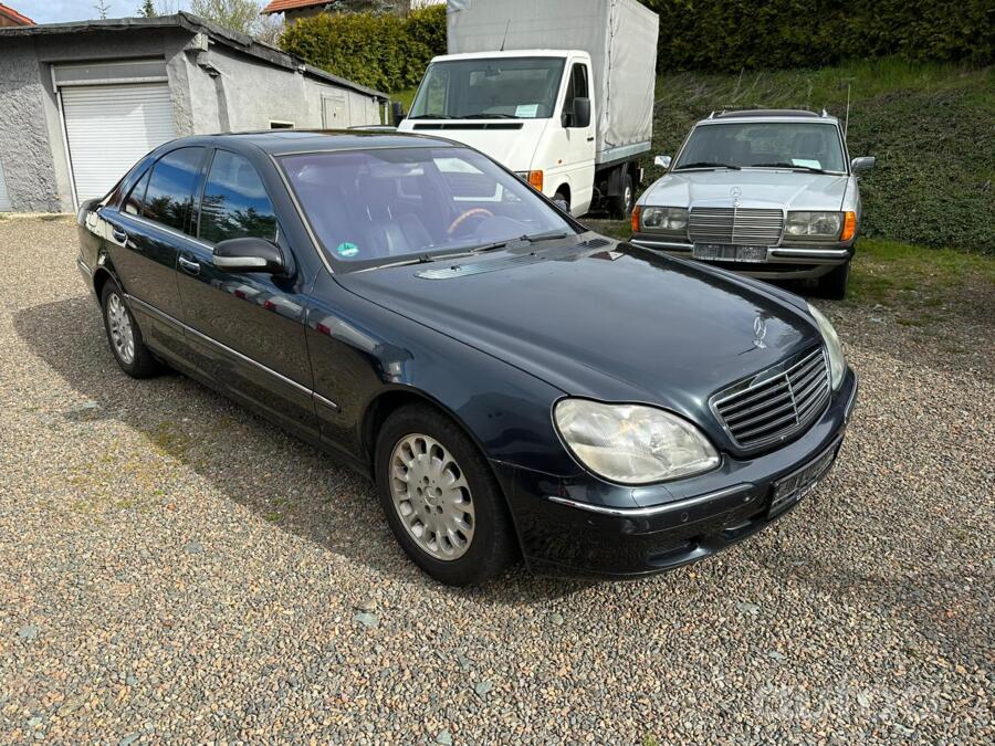 Mercedes-Benz S-Class W220 Sedan Long