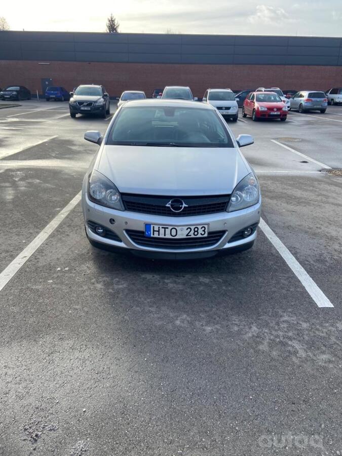 Opel Astra H Hatchback