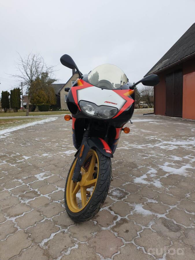 Aprilia RS