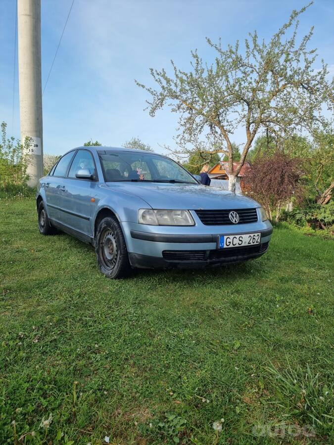 Volkswagen Passat B5 Sedan 4-doors