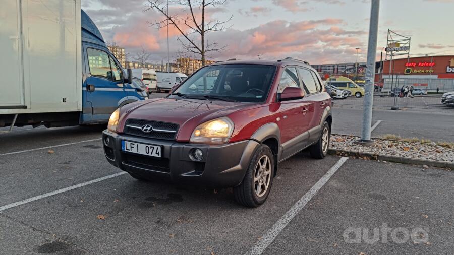 Hyundai Tucson 1 generation Crossover
