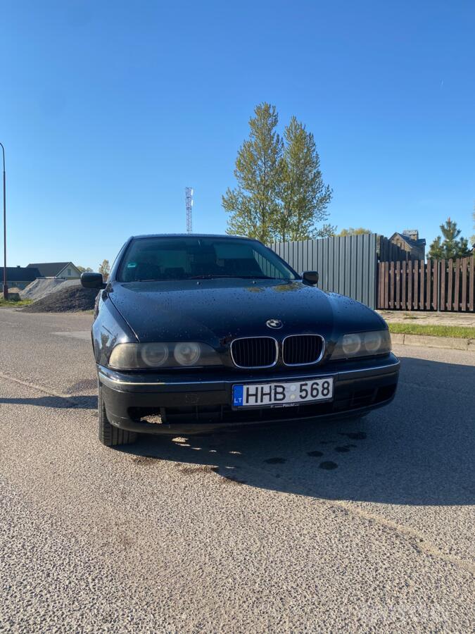 BMW 5 Series E39 Sedan 4-doors