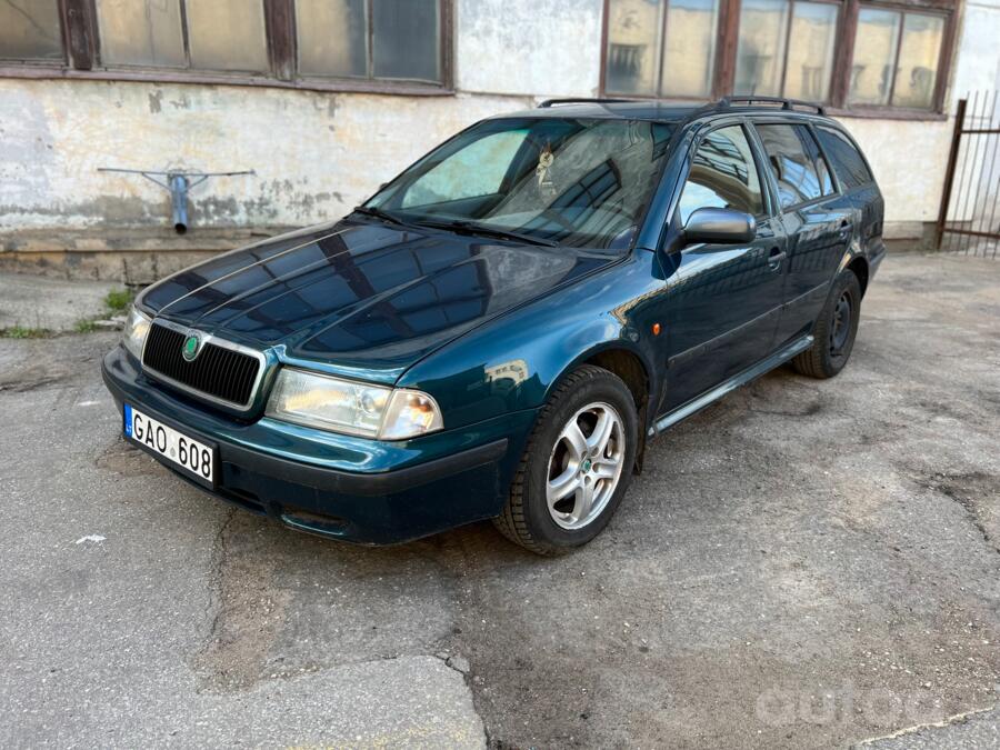 Skoda Octavia 1 generation Combi wagon 5-doors
