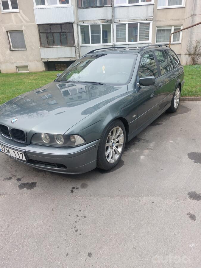 BMW 5 Series E39 Touring wagon
