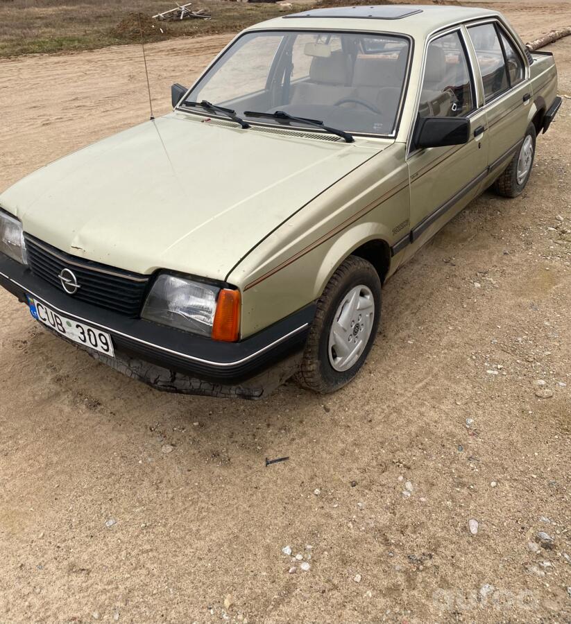 Opel Ascona C Sedan 4-doors