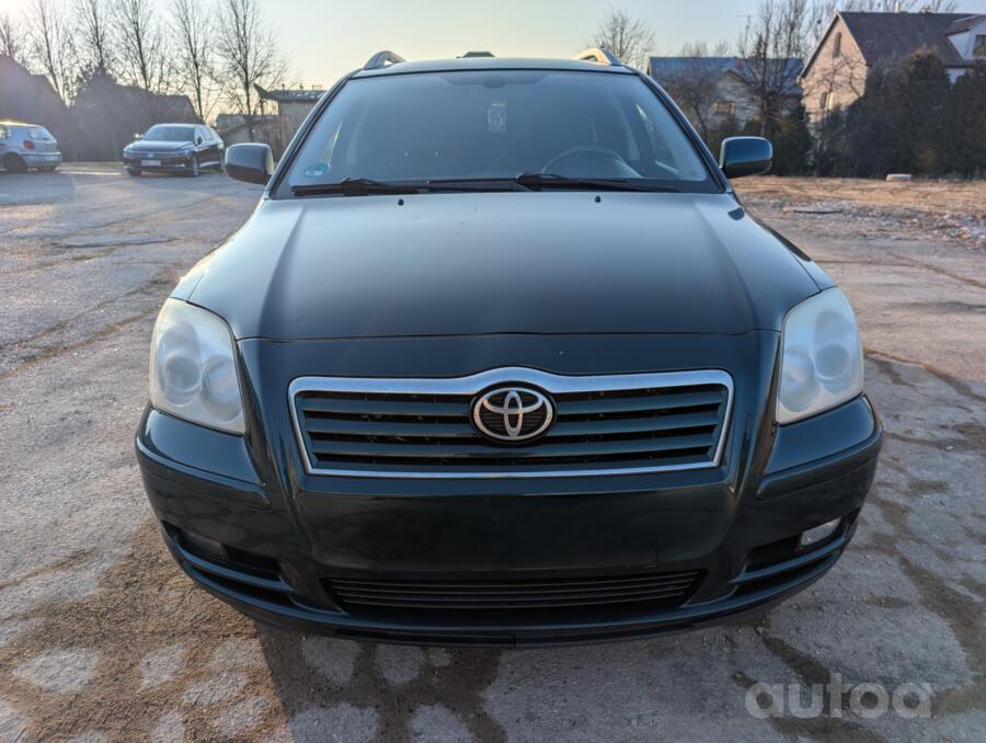 Toyota Avensis 2 generation wagon