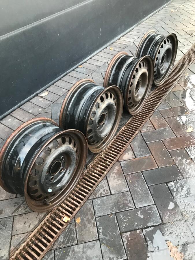 Mercedes, tērauda