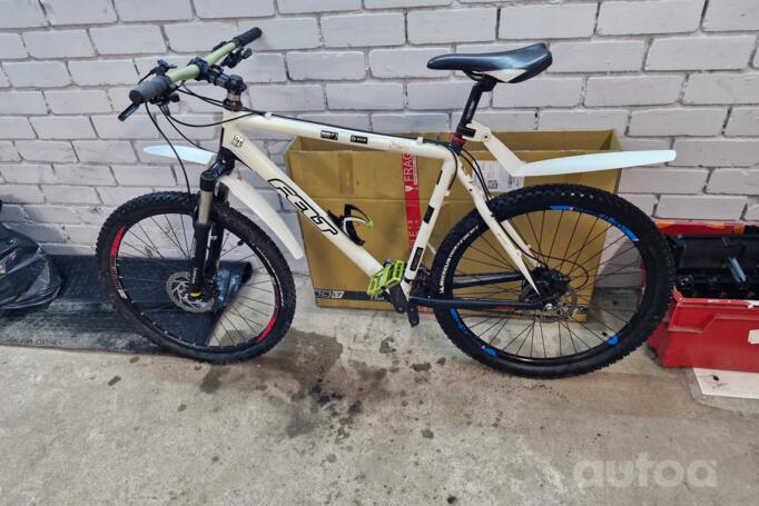 Felt Ghost