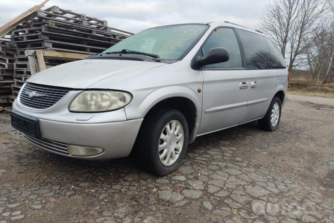 Chrysler Voyager 4 generation Minivan