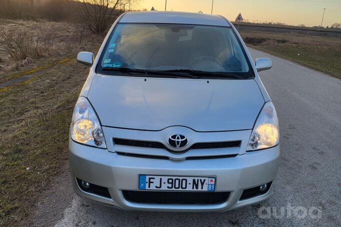 Toyota Corolla Verso 1 generation [restyling] -2 generation
