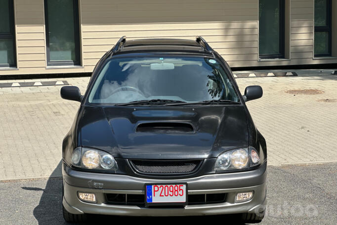 Toyota Caldina 2 generation wagon