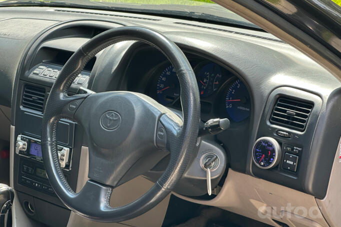Toyota Caldina 2 generation wagon