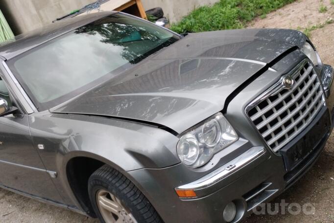 Chrysler 300C 1 generation Sedan 4-doors