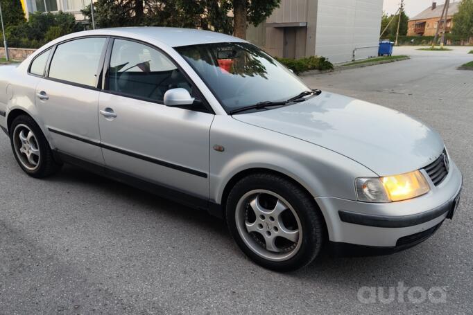 Volkswagen Passat B5 Sedan 4-doors