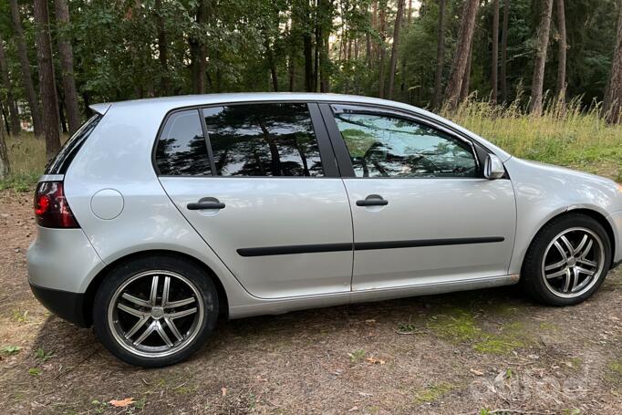 Volkswagen Golf 5 generation Hatchback 5-doors
