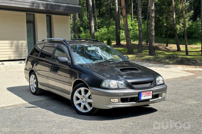 Toyota Caldina 2 generation wagon