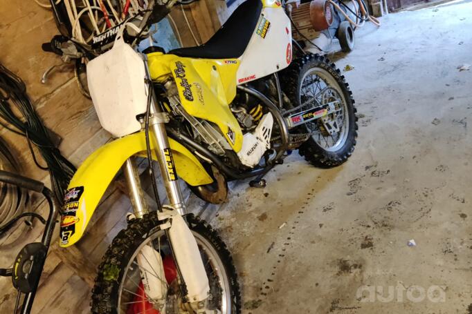 Suzuki RM