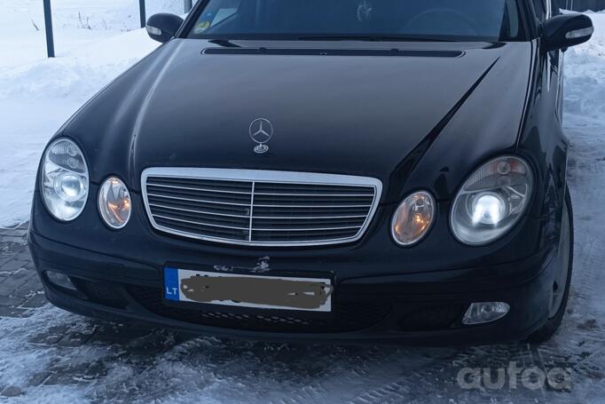 Mercedes-Benz E-Class W211 Sedan