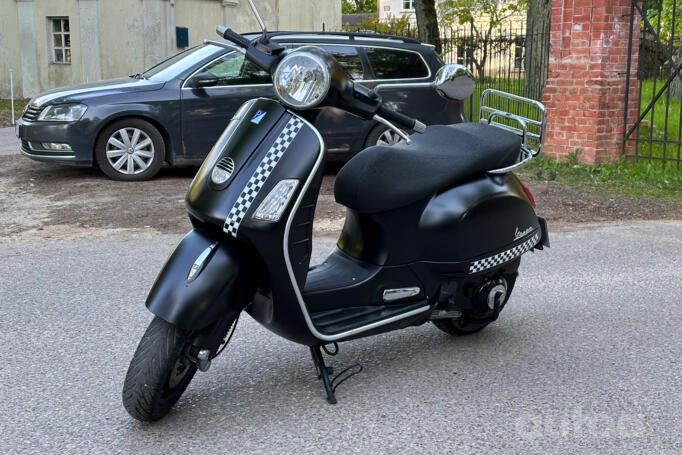 Vespa GTS