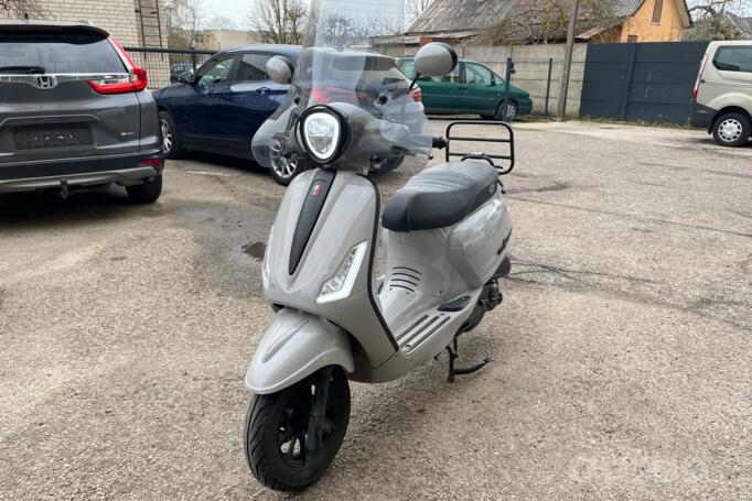 Vespa 50