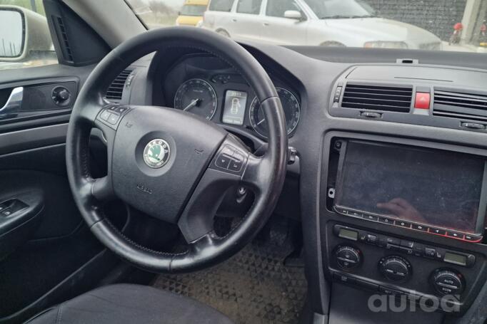Skoda Octavia 2 generation Liftback 5-doors