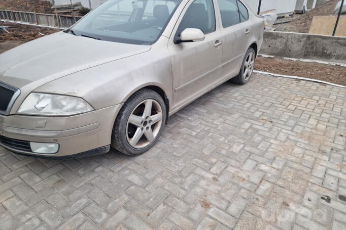 Skoda Octavia 2 generation Liftback 5-doors
