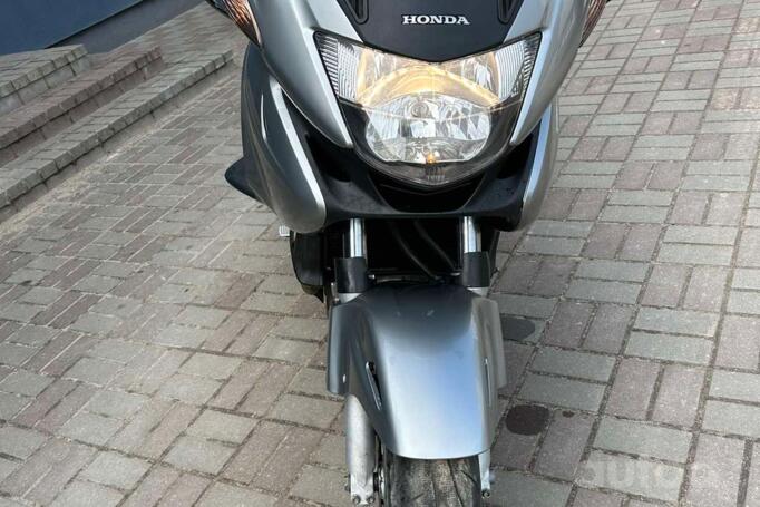 Honda NT