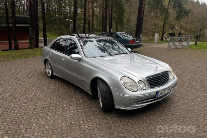 Mercedes-Benz E-Class W211 Sedan