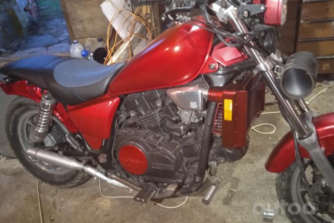 Honda VF