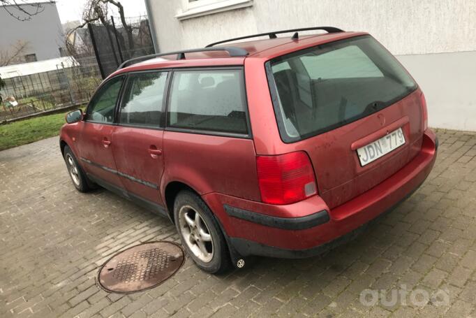 Volkswagen Passat B5 Sedan 4-doors