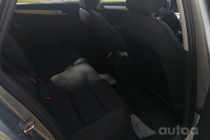 Audi A4 B8/8K Sedan 4-doors