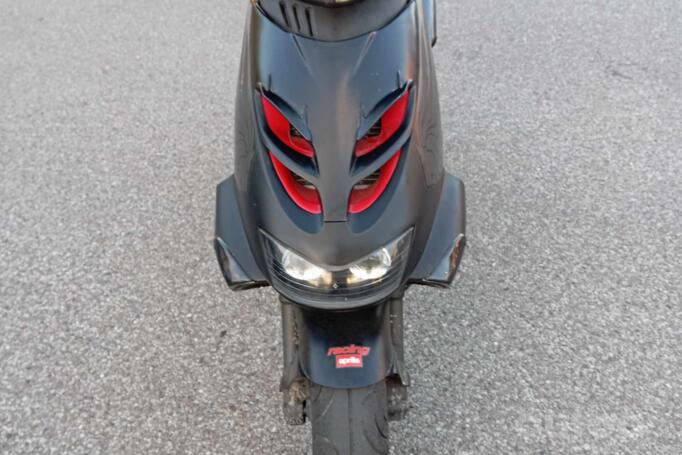 Aprilia SR