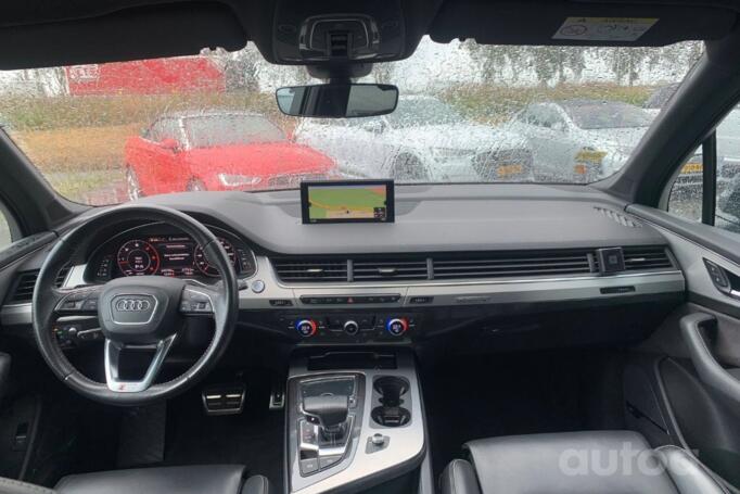 Audi Q7 4M Crossover