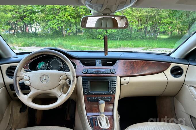 Mercedes-Benz CLS-Class C219 Sedan 4-doors