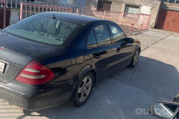 Mercedes-Benz E-Class W211 Sedan