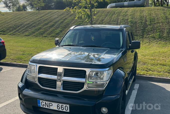 Dodge Nitro 1 generation SUV