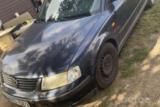 Volkswagen Passat B5 Sedan 4-doors