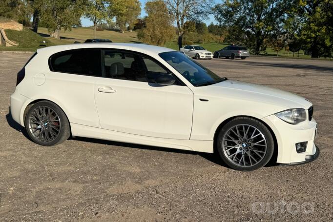 BMW 1 Series E81/E82/E87/E88 [restyling] Hatchback 3-doors