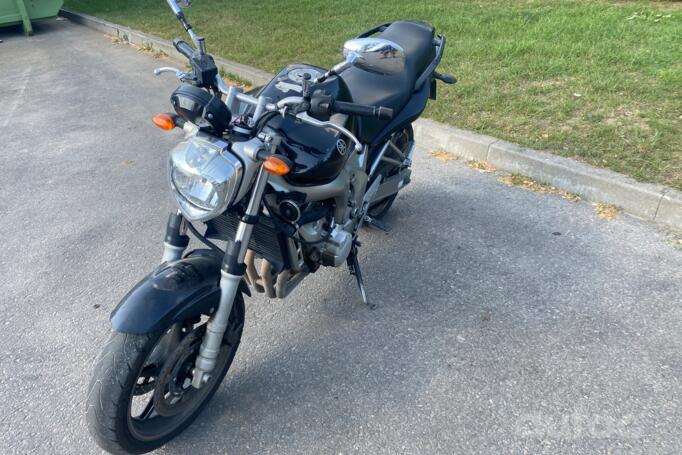 Yamaha FZS 600 Fazer