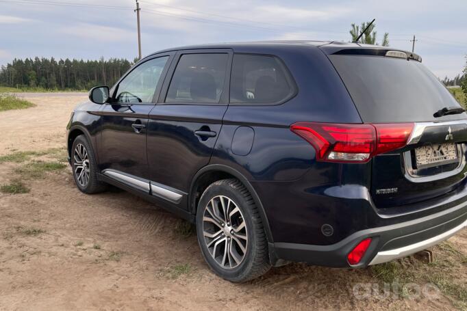 Mitsubishi Outlander 3 generation [2th restyling] Crossover