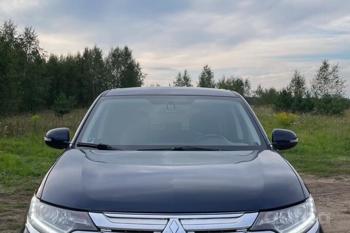 Mitsubishi Outlander 3 generation [2th restyling] Crossover