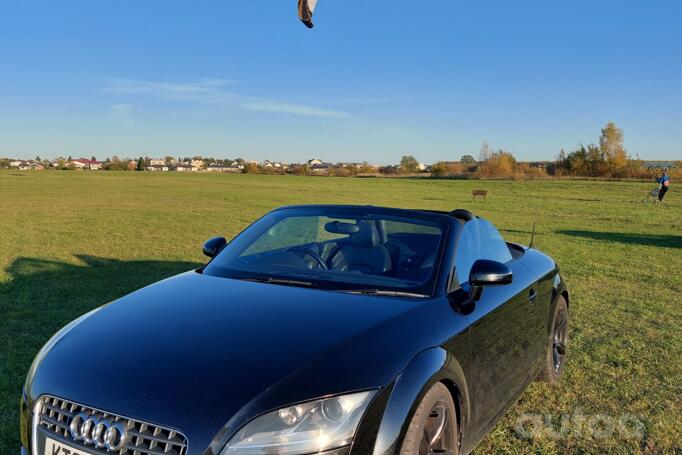 Audi TT 8J Roadster 2-doors