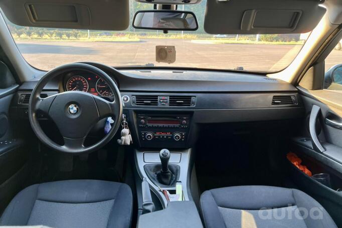 BMW 3 Series E90/E91/E92/E93 [restyling] Sedan