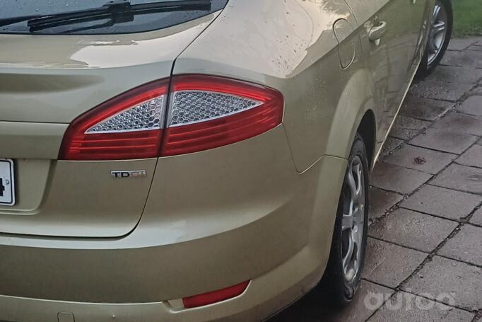 Ford Mondeo 4 generation Liftback