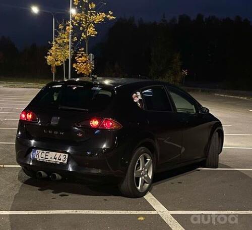 SEAT Leon 2 generation Hatchback 5-doors