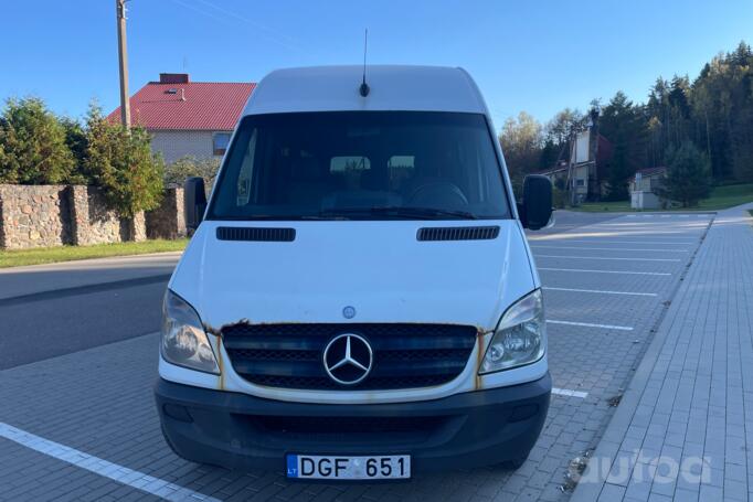 Mercedes-Benz Sprinter Second generation