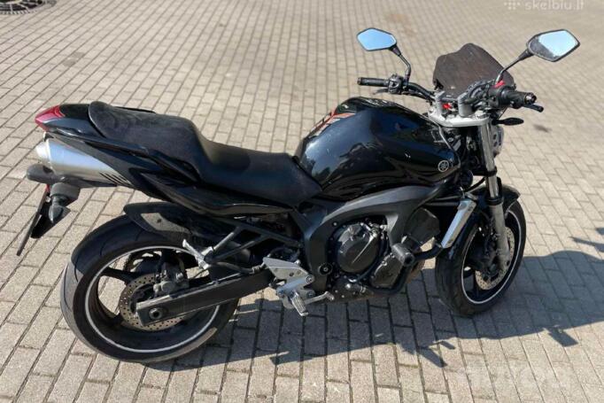 Yamaha FZ